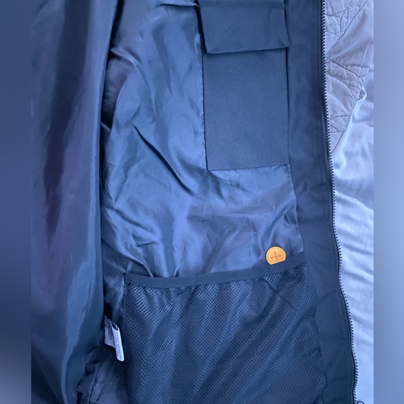 Tech wear style rain jacket. Never worn. - Picture 5 of 5